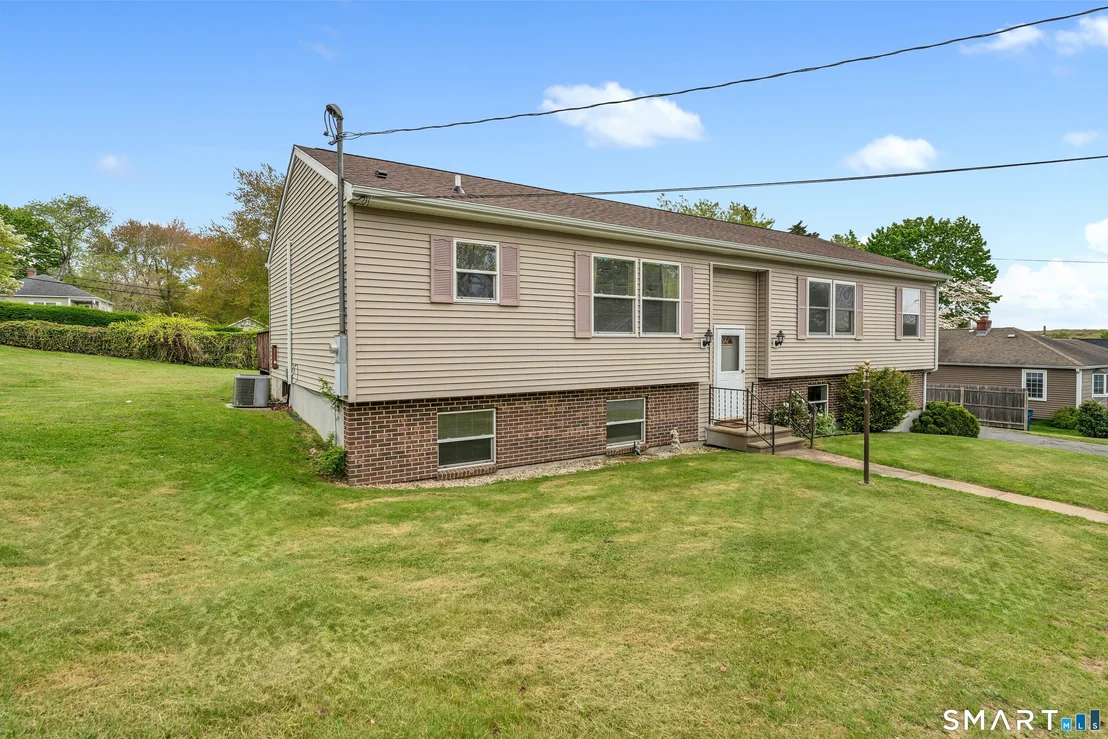 Photo of 37 Third Avenue