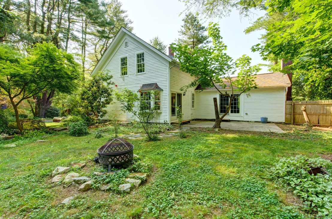 Photo of 12 Meadow Drive