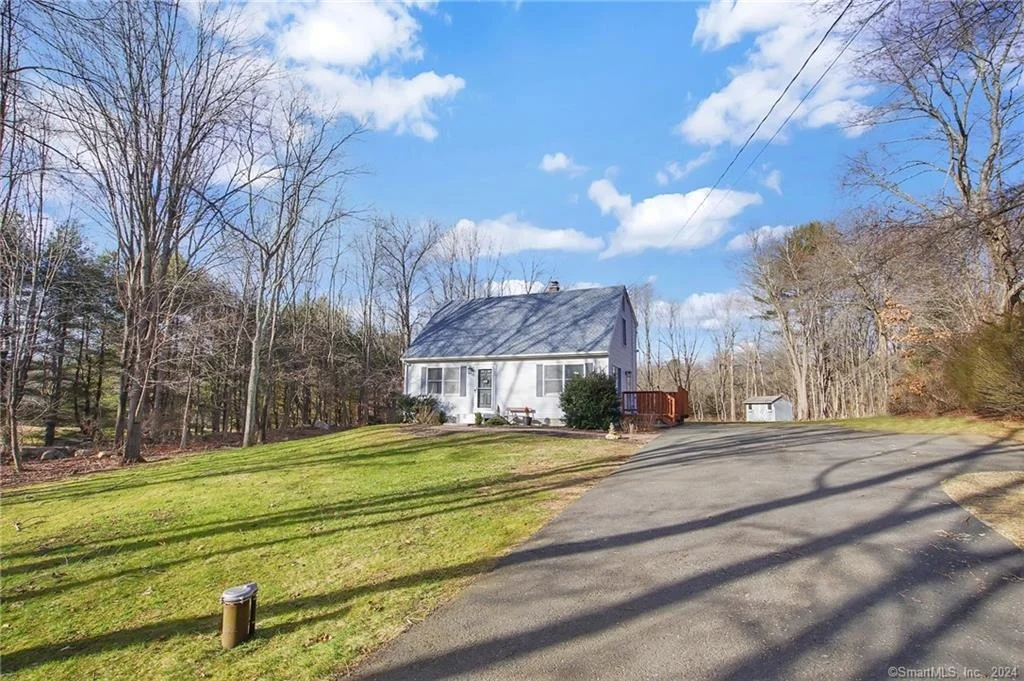 Photo of 986 Merrow Road