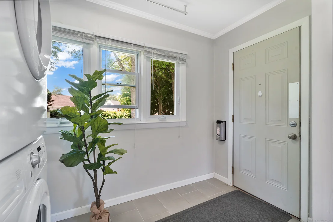 Photo of 77 Ruth Road