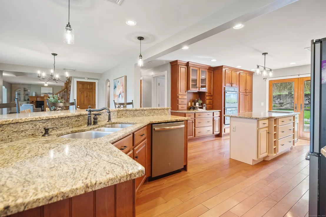 Photo of 17 Beverly Drive