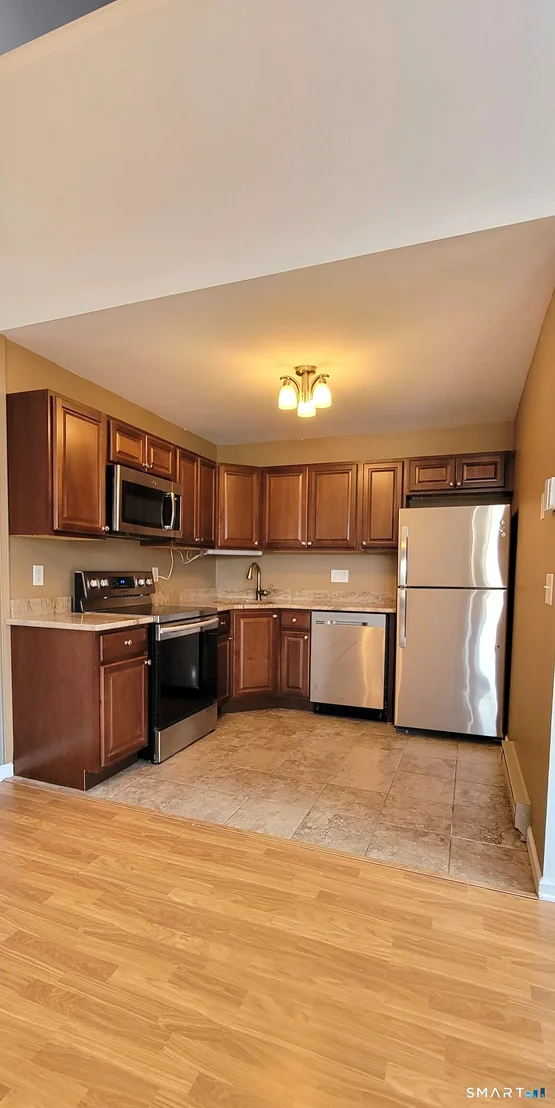 Photo of Unit 2 at 10 Taft Pointe