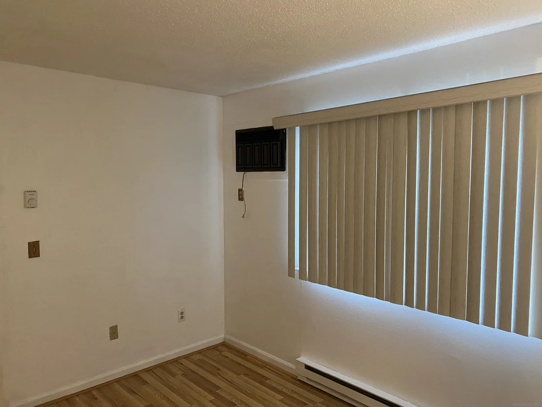 Photo of Unit 30D at 925 Oronoke Road