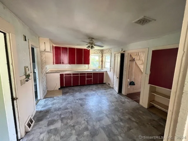 Photo of 294 Maple Avenue