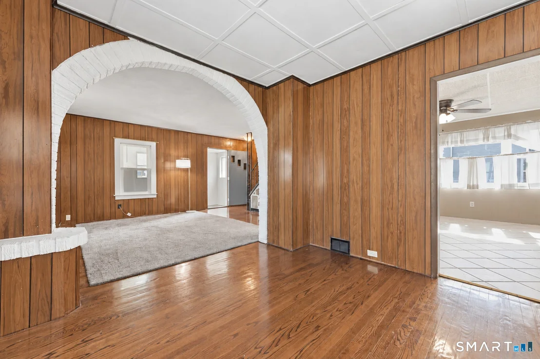 Photo of 25 Maple Avenue