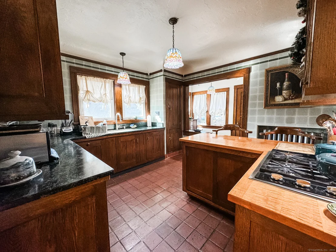 Photo of 185, 185.5 Grove Street