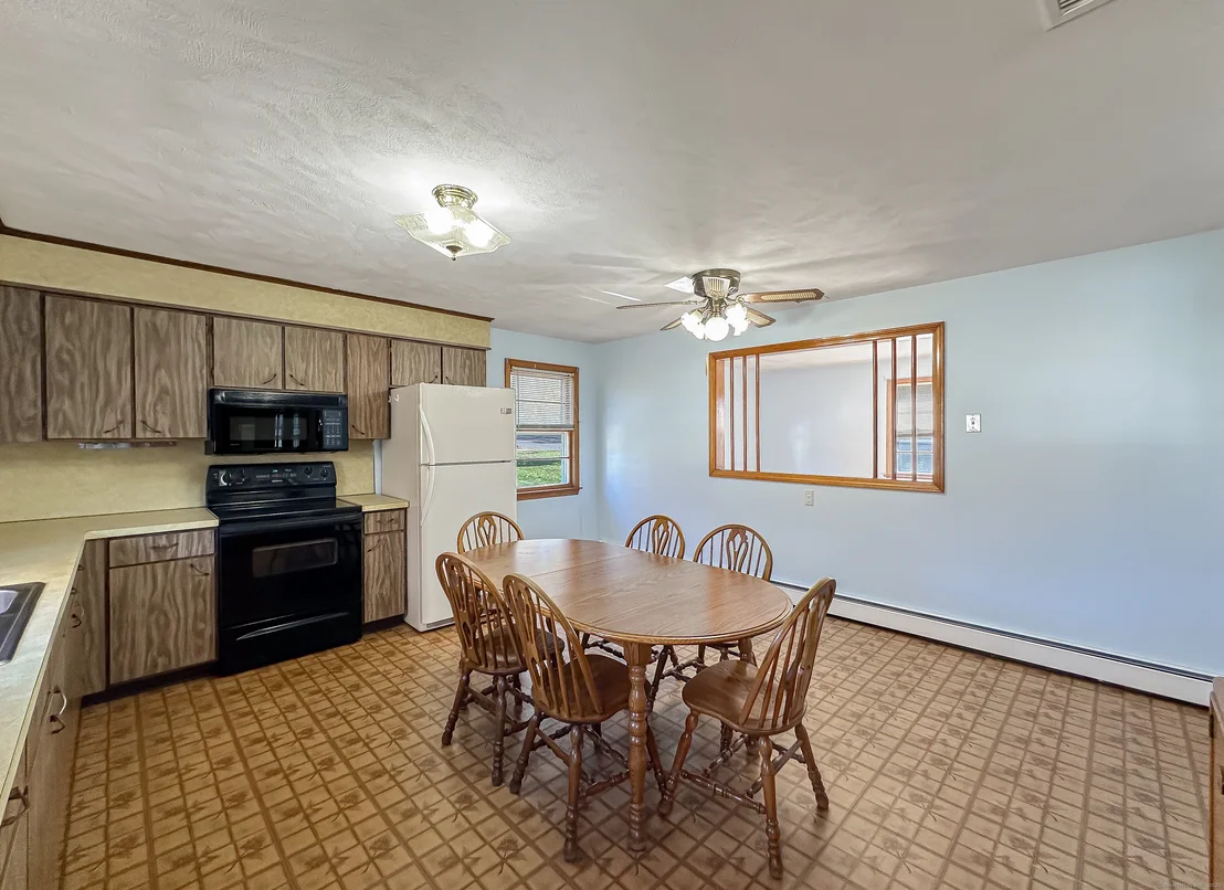 Photo of 379 Scott Road