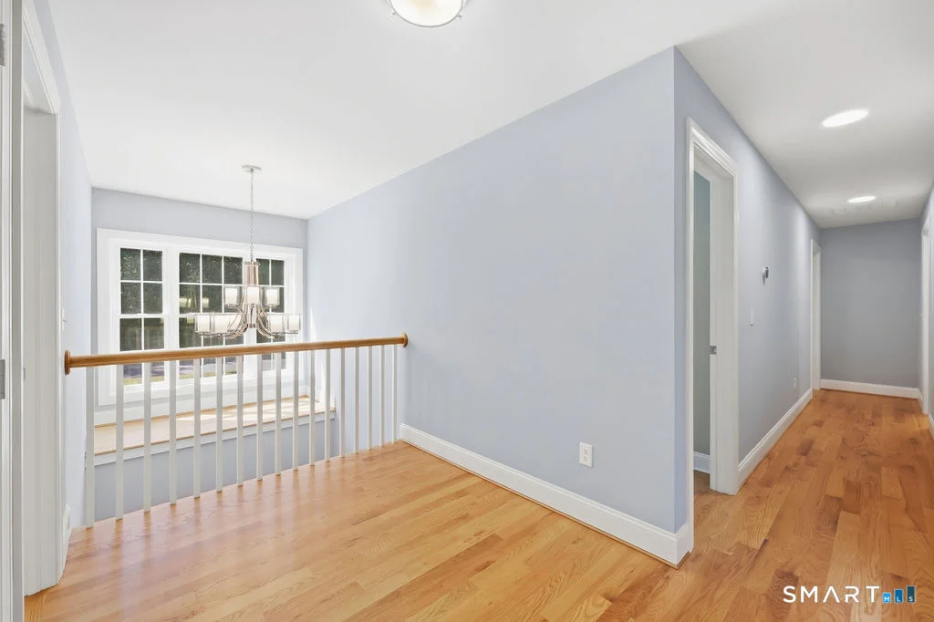 Photo of 21 Wolf Hill Road