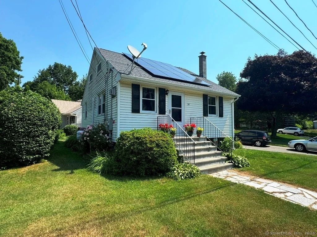 Photo of 24 Grove Avenue