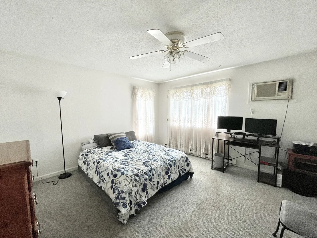 Photo of Unit 24A at 925 Oronoke Road
