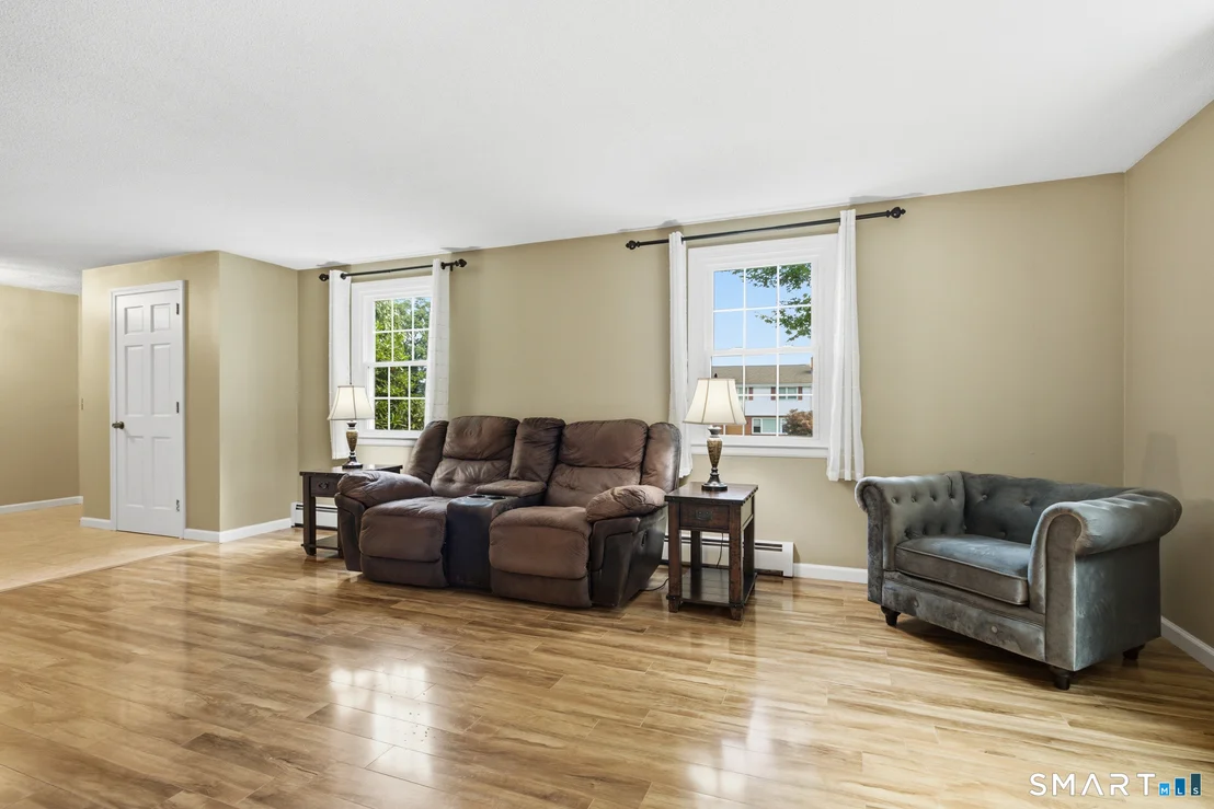 Photo of 32 Braeside Crescent