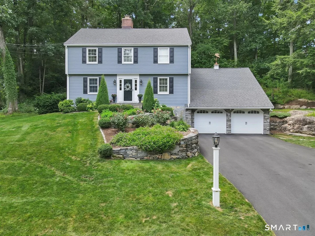 Photo of 32 Stonepost Road
