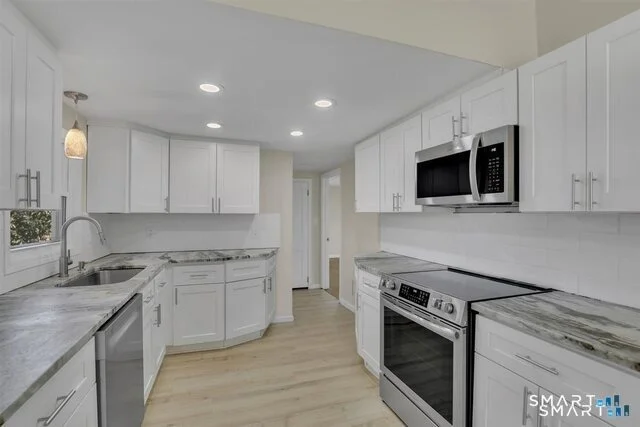Photo of 822 Slater Road