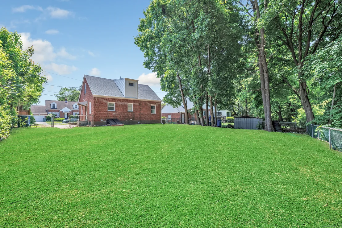 Photo of 135 Oberlin Road