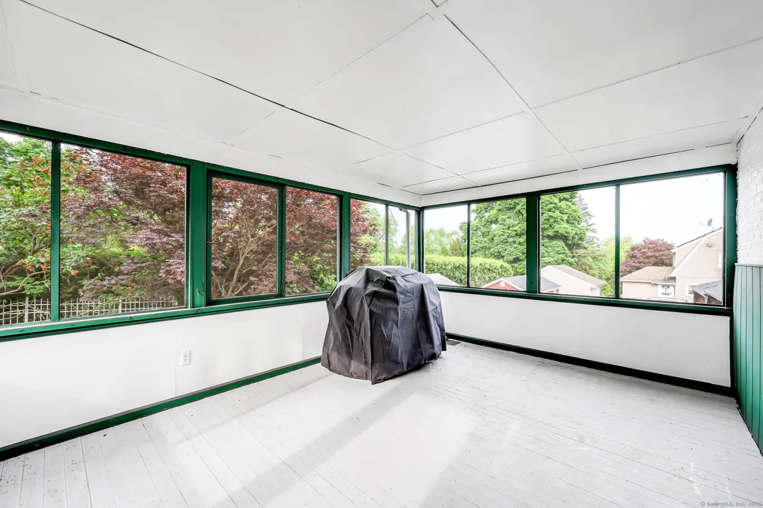 Photo of 1 Spier Avenue
