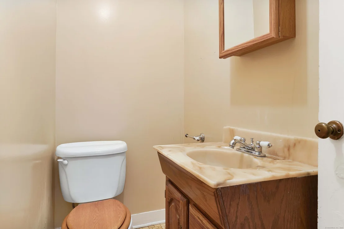 Photo of 657 Colebrook Road