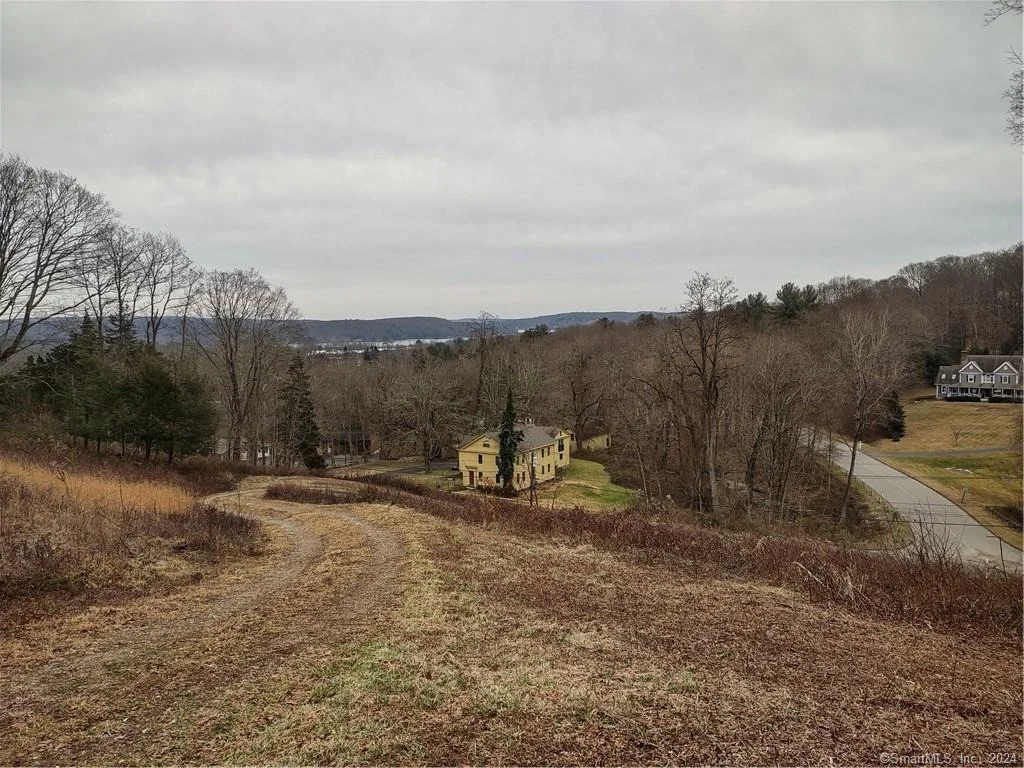 Photo of 11 Kings Highway