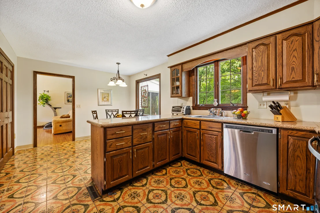 Photo of 620 Riverside Drive