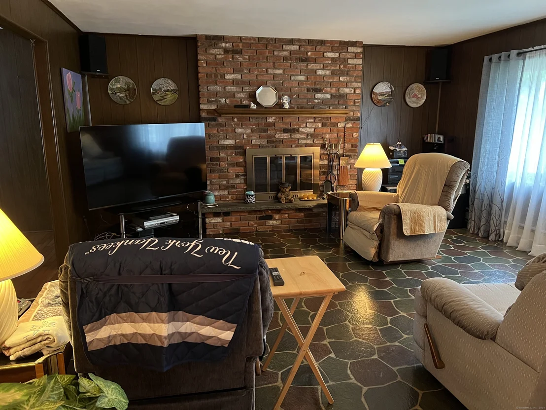 Photo of 75 Tree Hill Road