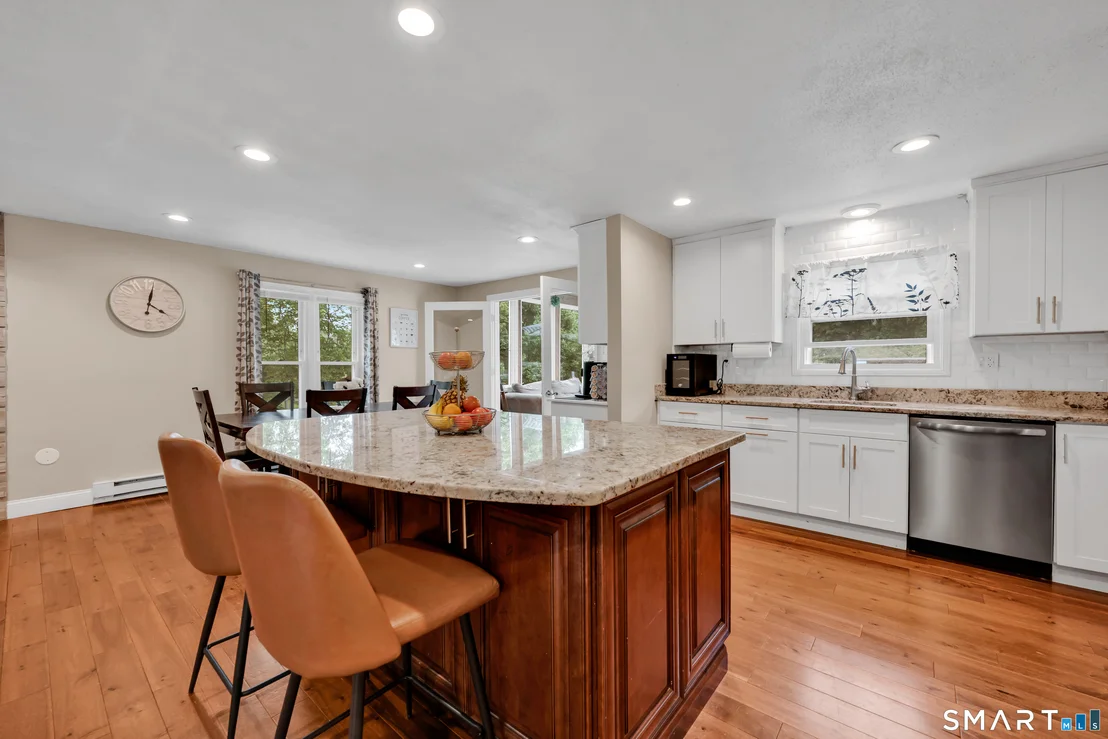 Photo of 89 Shweky Lane