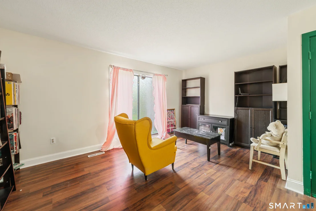 Photo of Unit 92 at 827 Oronoke Road