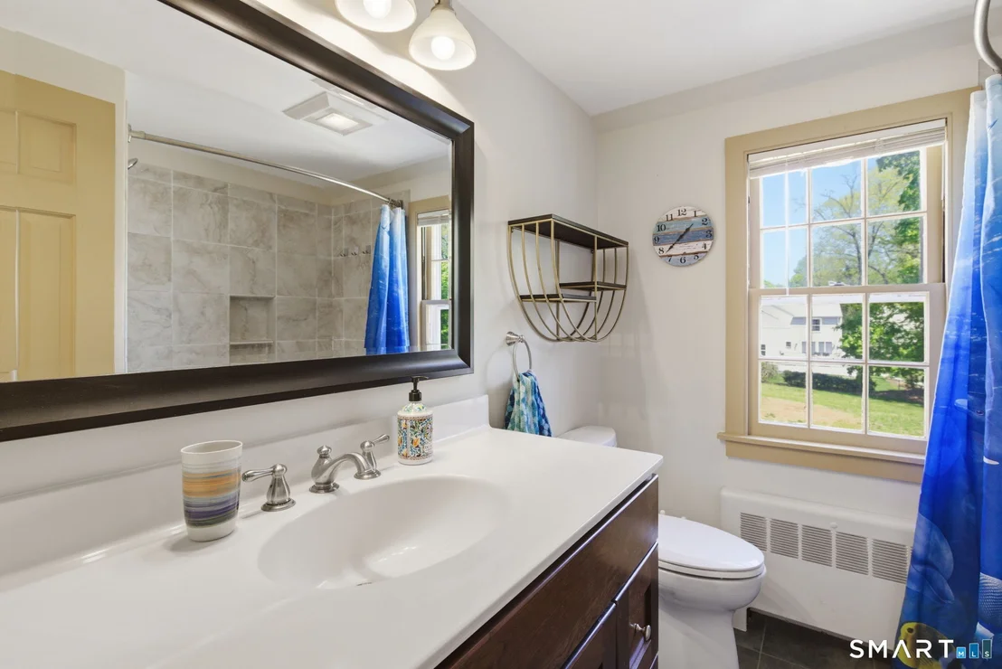 Photo of 244 Buttonball Lane