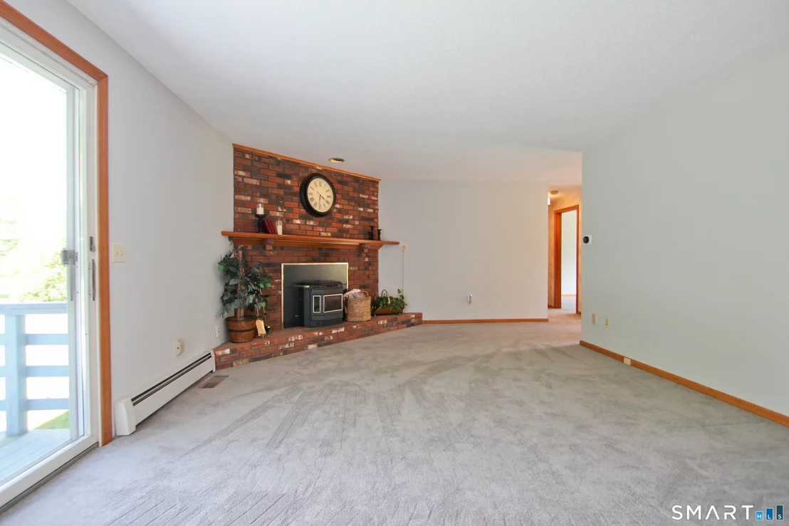 Photo of 310 Thompsonville Road