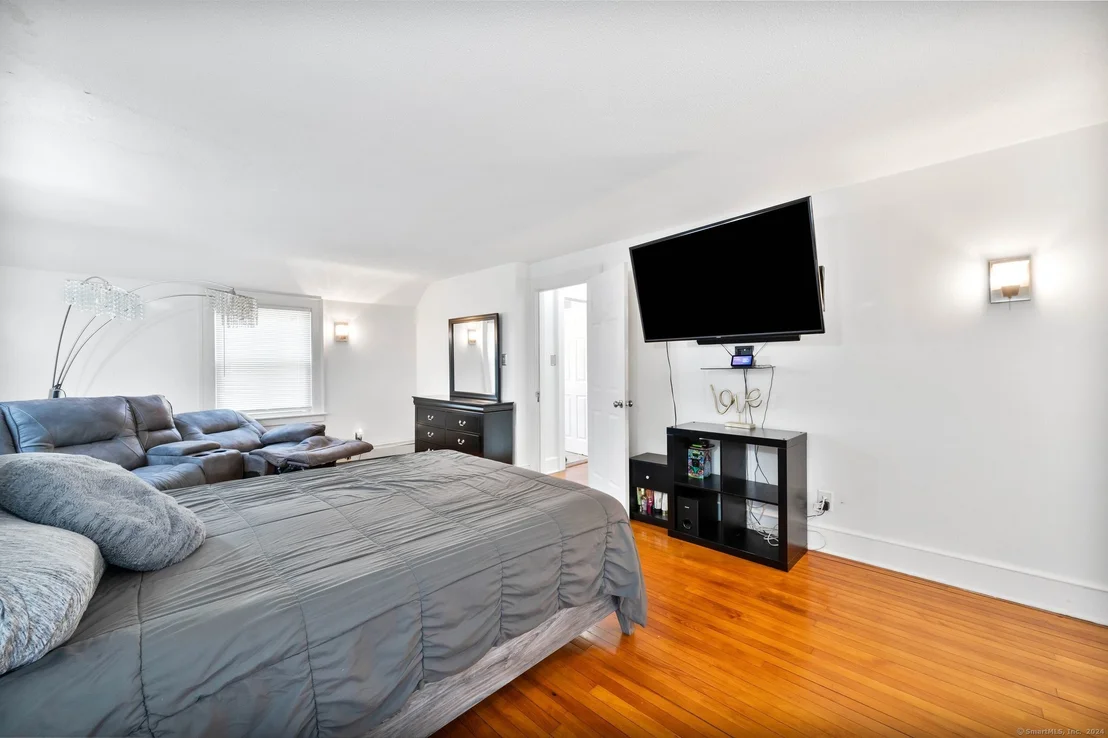 Photo of 20 Ledyard Road