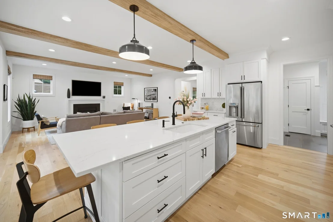 Photo of 43 Oak Ridge Drive