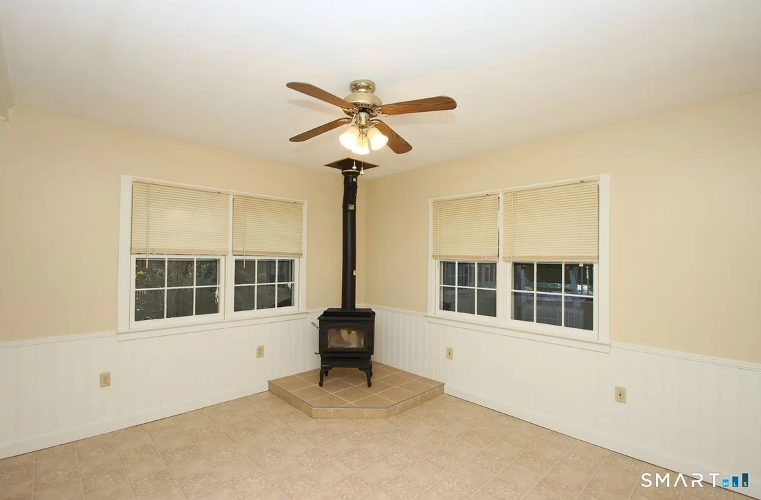 Photo of 662 Forest Road
