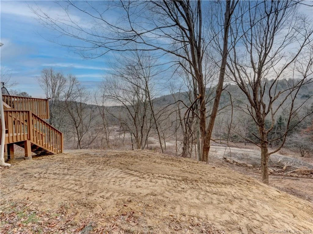 Photo of 880 South Road