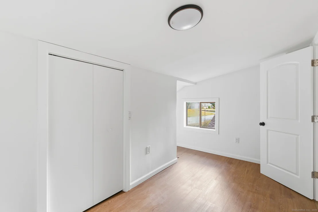 Photo of 18 Pautipaug Hill Road