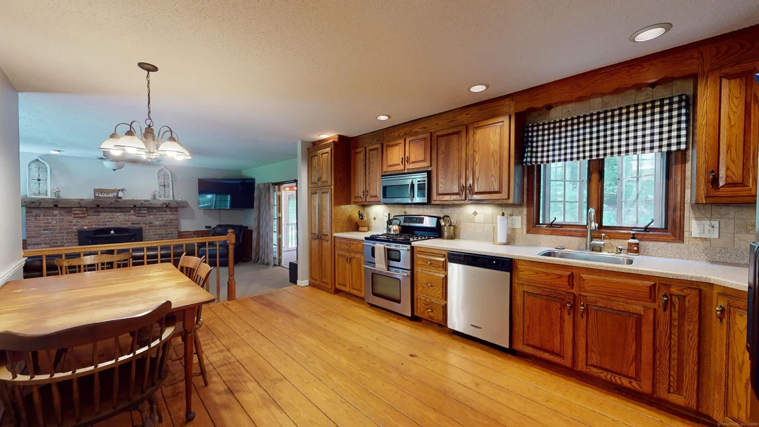 Photo of 3295 Mountain Road