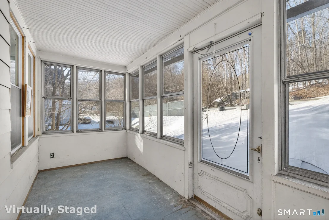 Photo of 608 Echo Lake Road