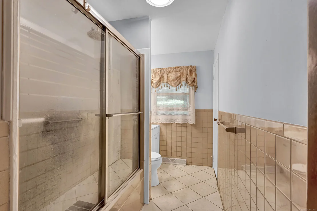 Photo of 8 Sherwood Drive