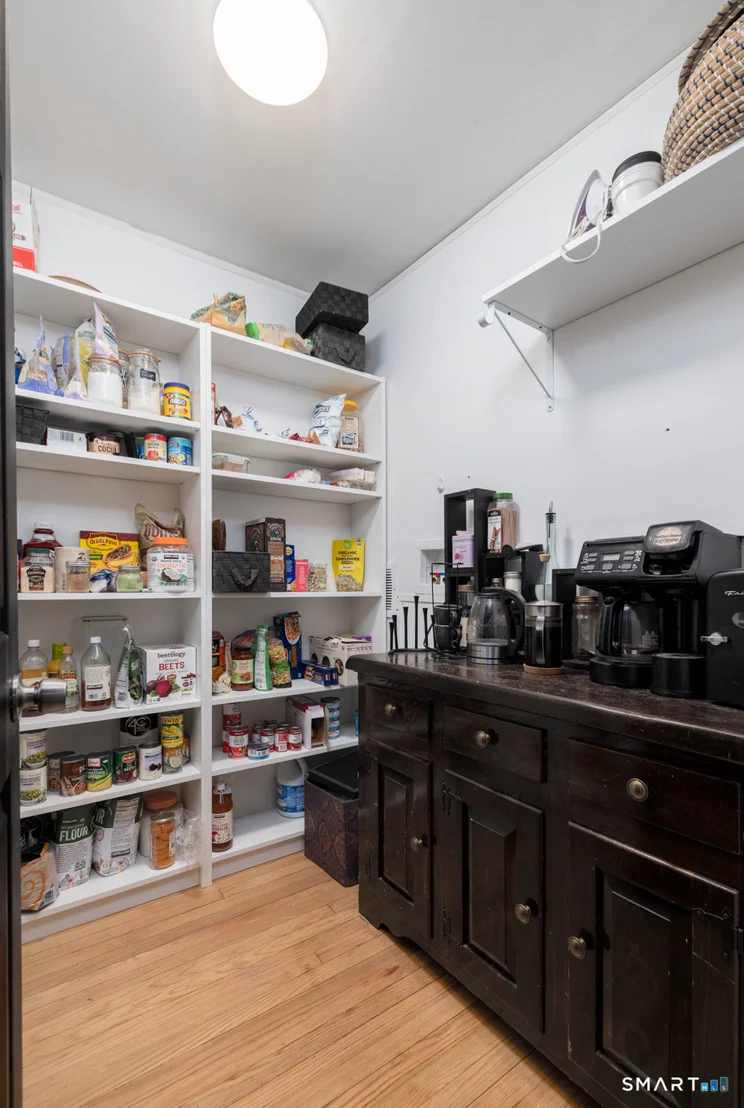 Photo of 1166 Spindle Hill Road