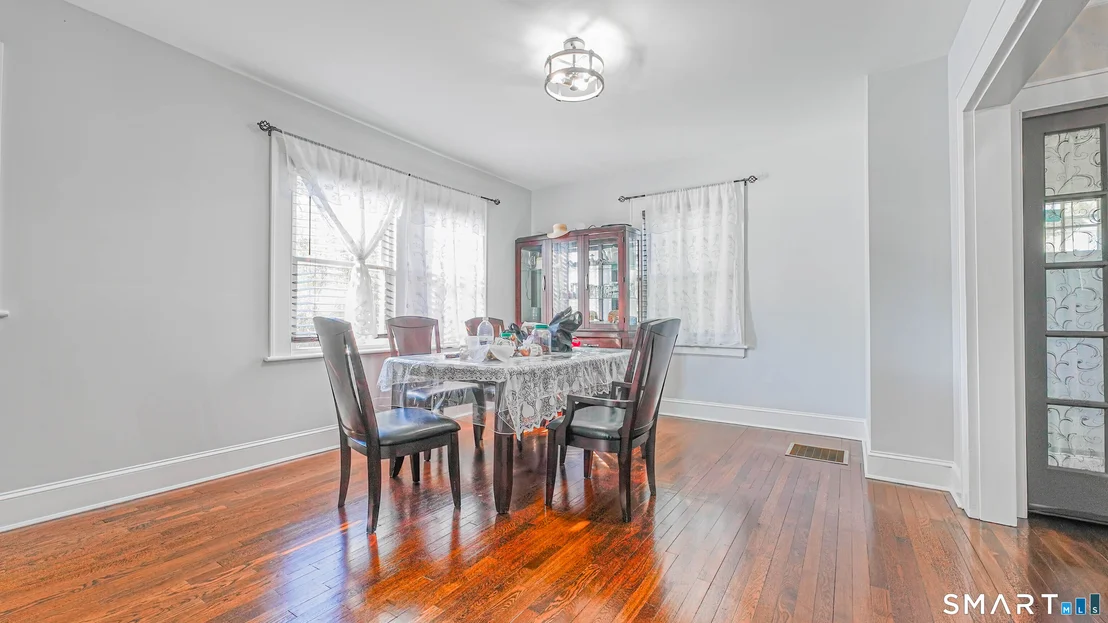 Photo of 1210 Laurel Avenue
