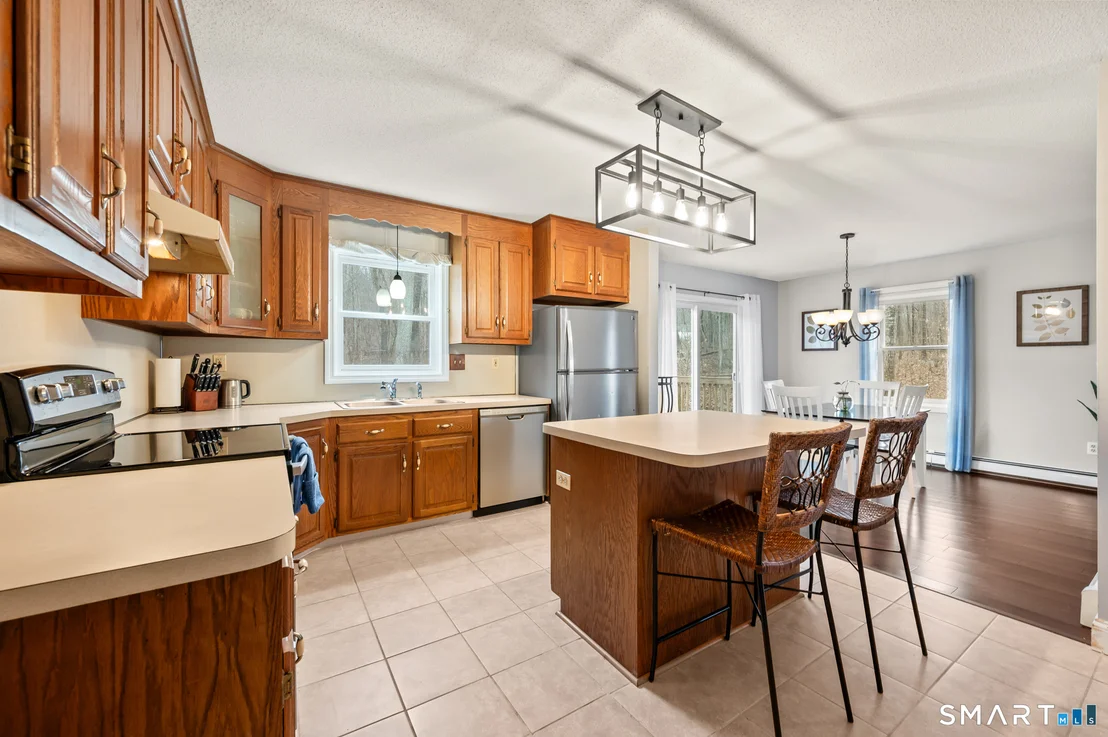 Photo of 146 Lakeside Drive