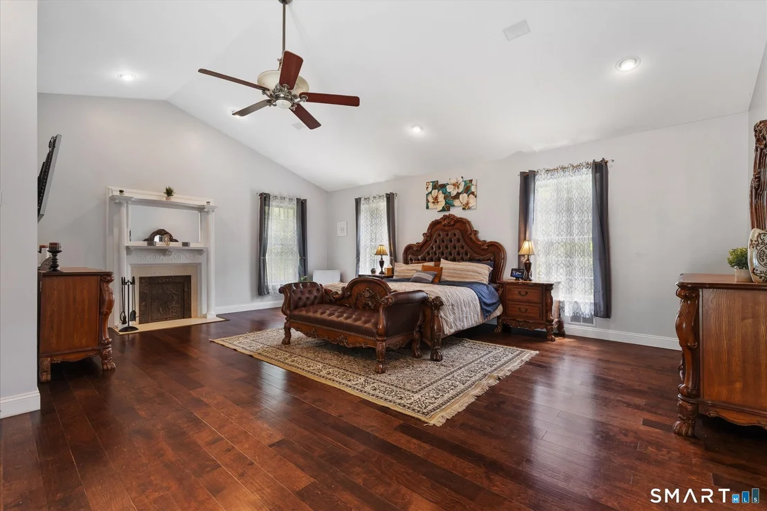 Photo of 56 River Road