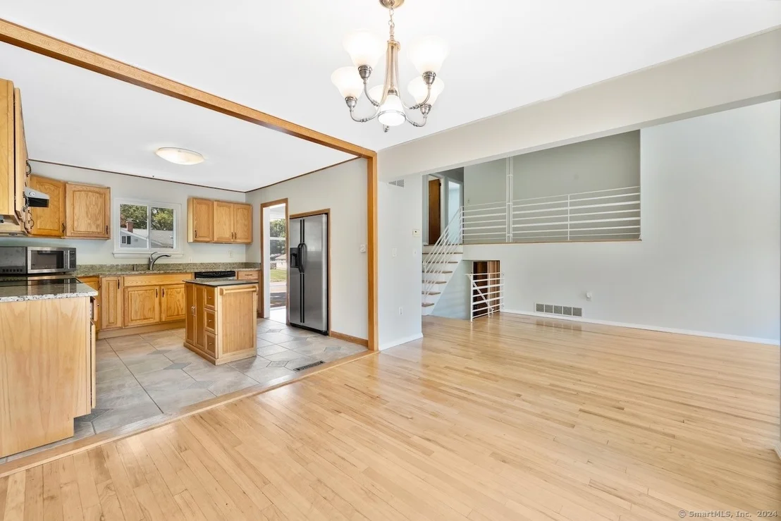 Photo of 39 Niles Drive