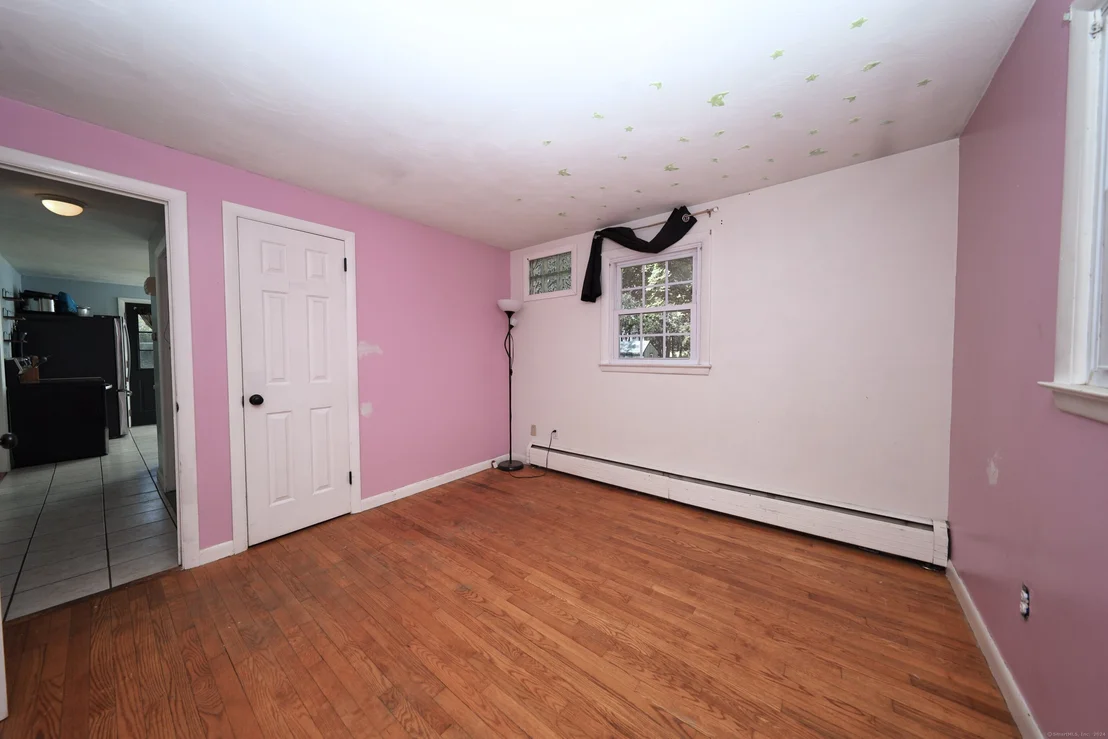 Photo of 39 Laura Drive