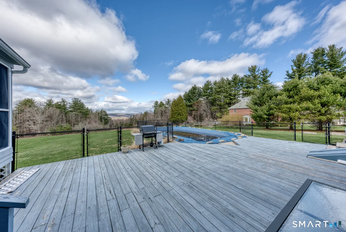 Photo of 1833 Mountain Road