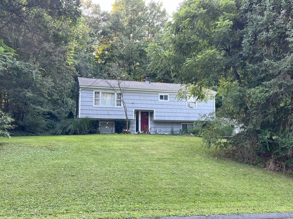 Photo of 40 Overlook Drive