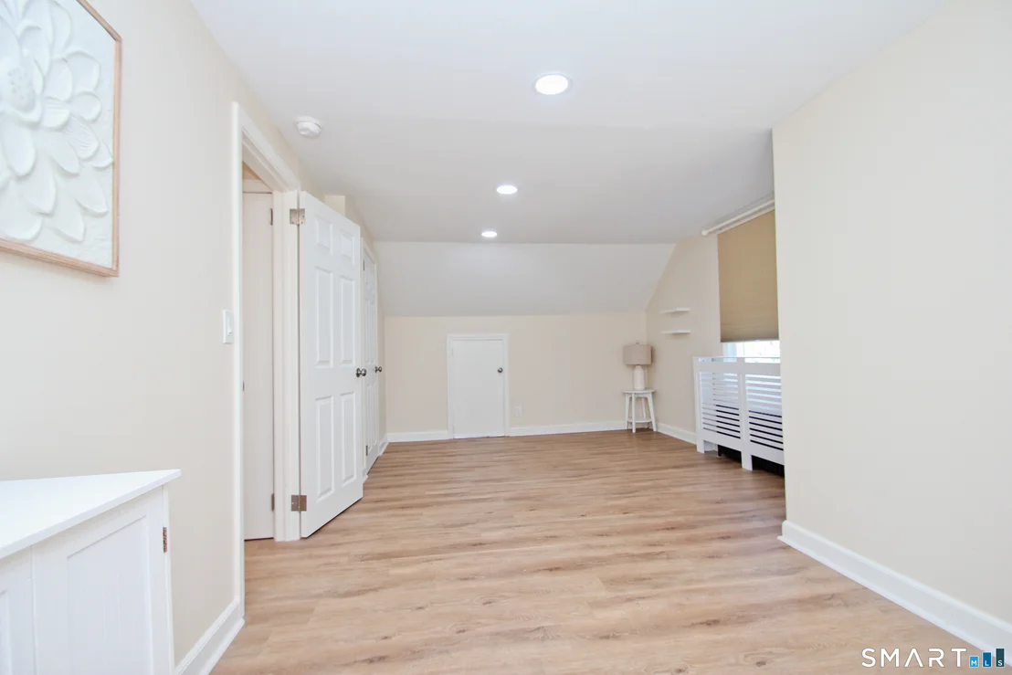 Photo of 11 Esther Avenue
