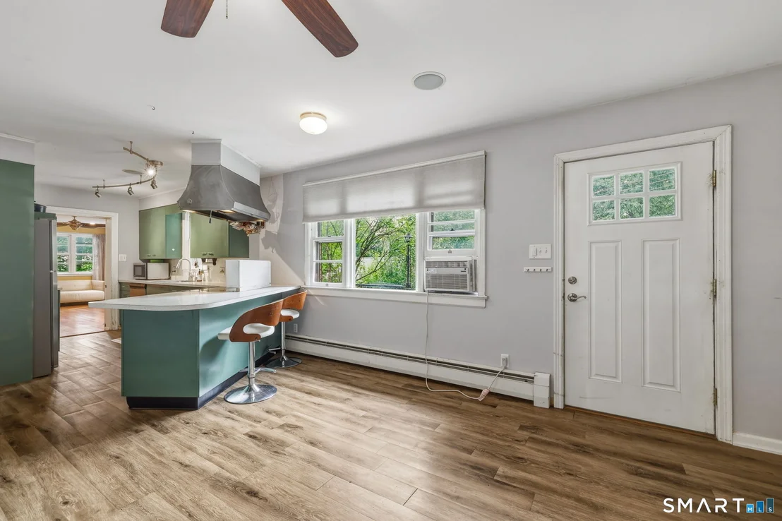 Photo of 8 Washington Circle