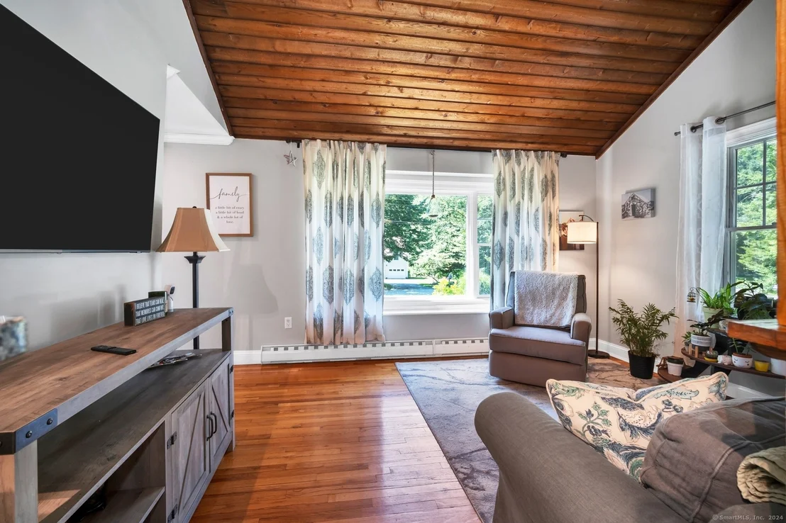 Photo of 24 Champlain Drive