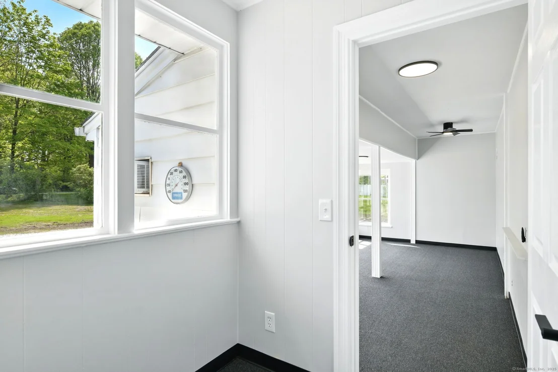 Photo of 843 Overhill Drive