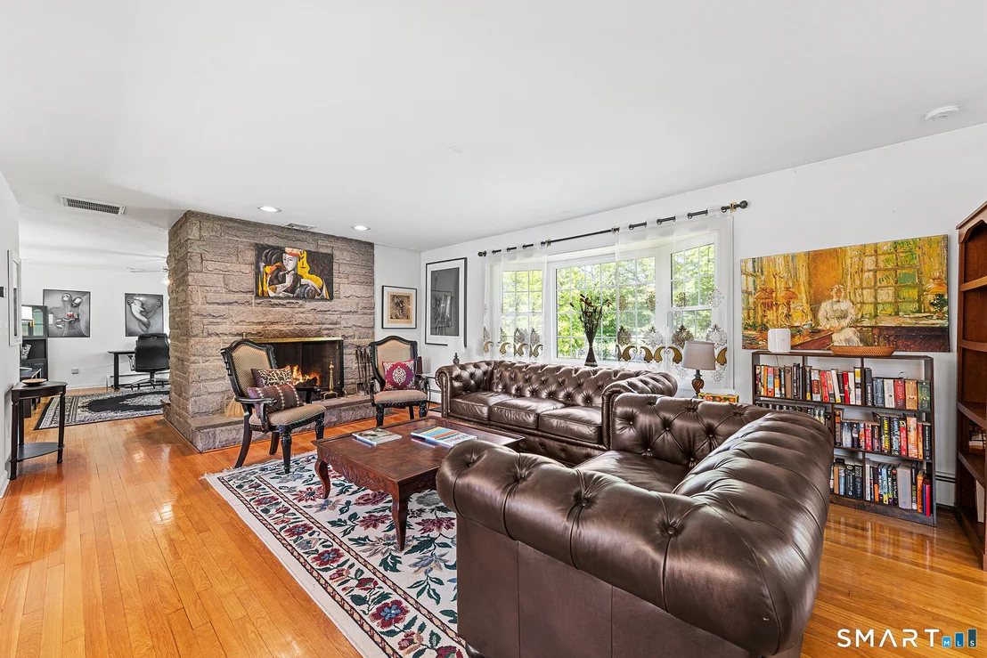 Photo of 650 Racebrook Road