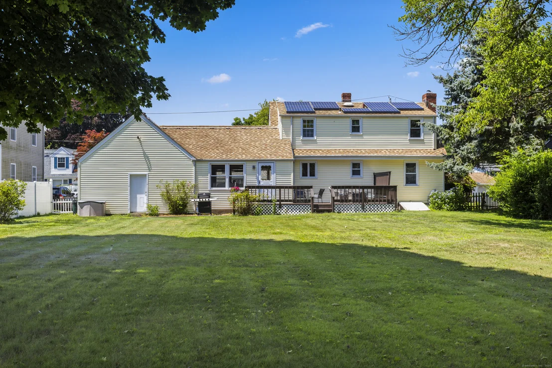 Photo of 150 Walnut Street