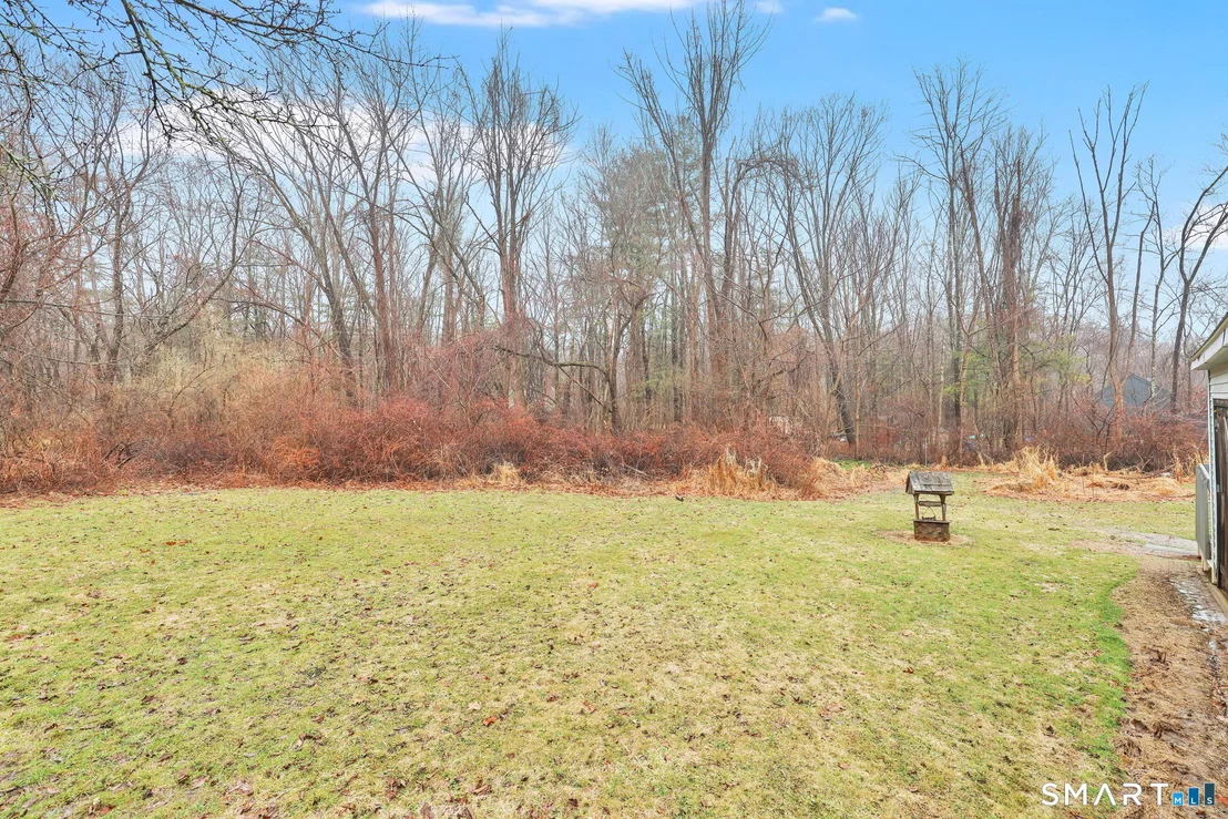 Photo of 1091 Flanders Road